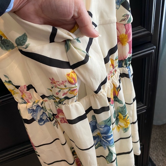 Peach love lined romper with cut out - Picture 6 of 6